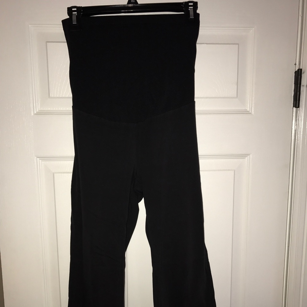Motherhood Maternity Capris